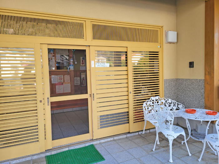 温泉民宿 番上屋 玄関